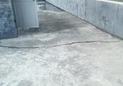 花山楼顶漏水维修公司分享下如何解决卫生间隐蔽部位漏水的问题?